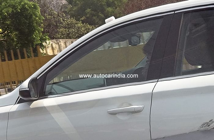 Hyundai i30 spied testing in India